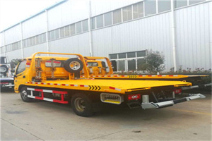 蔚县附近拖车救援搭电